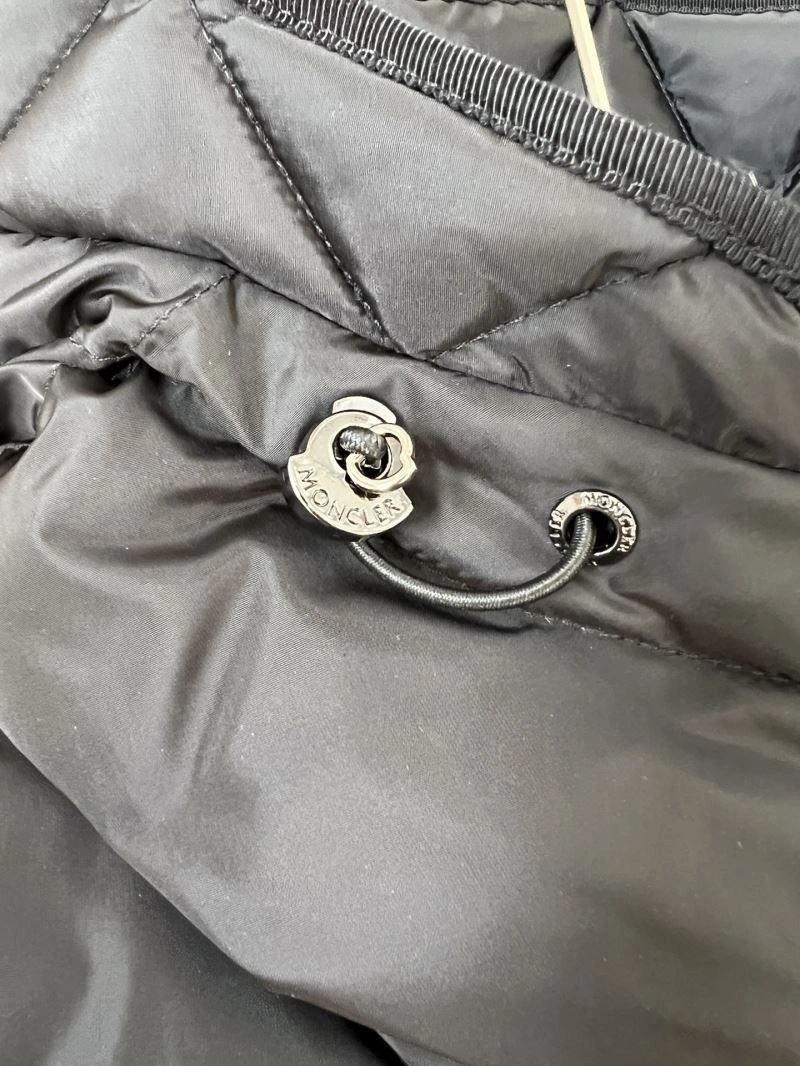 FashionForward Moncler Down Jackets 144902