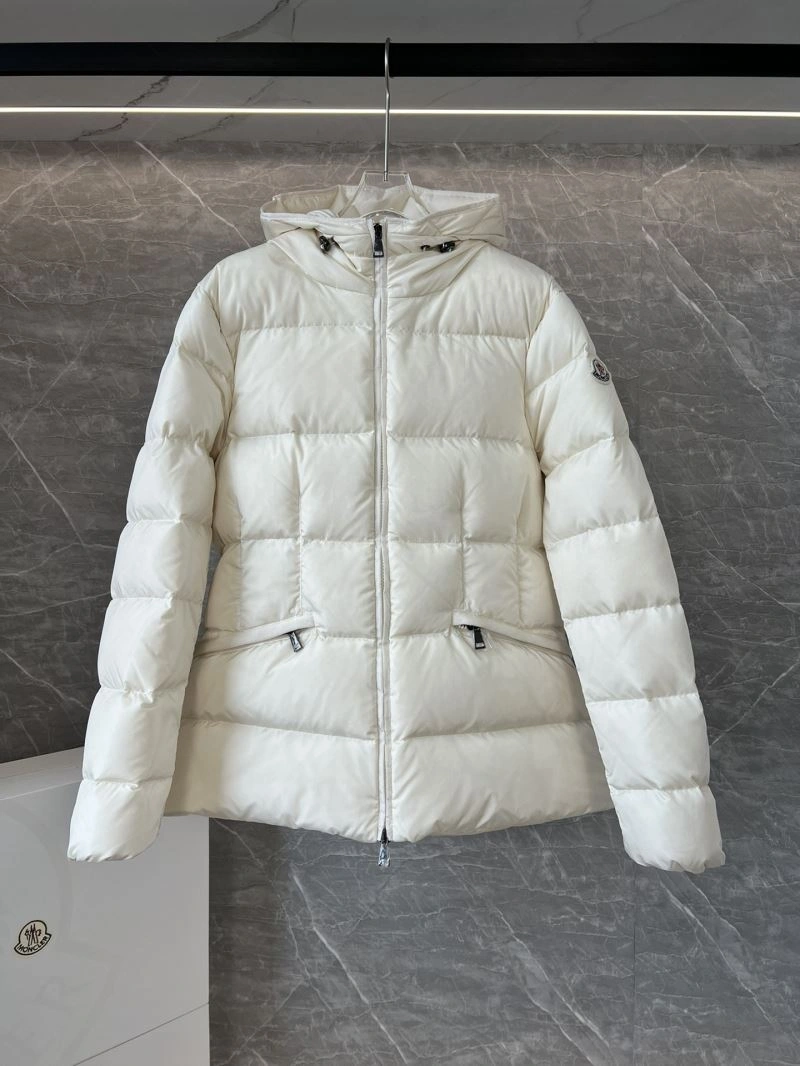Moncler Down Jackets Durable 144893