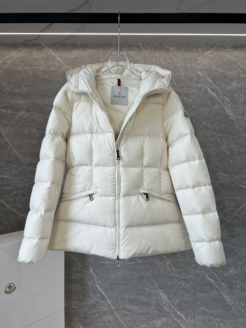 Moncler Down Jackets Durable 144893