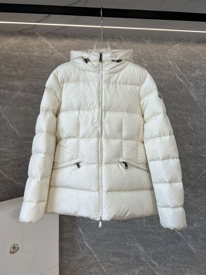Moncler Down Jackets Durable 144893