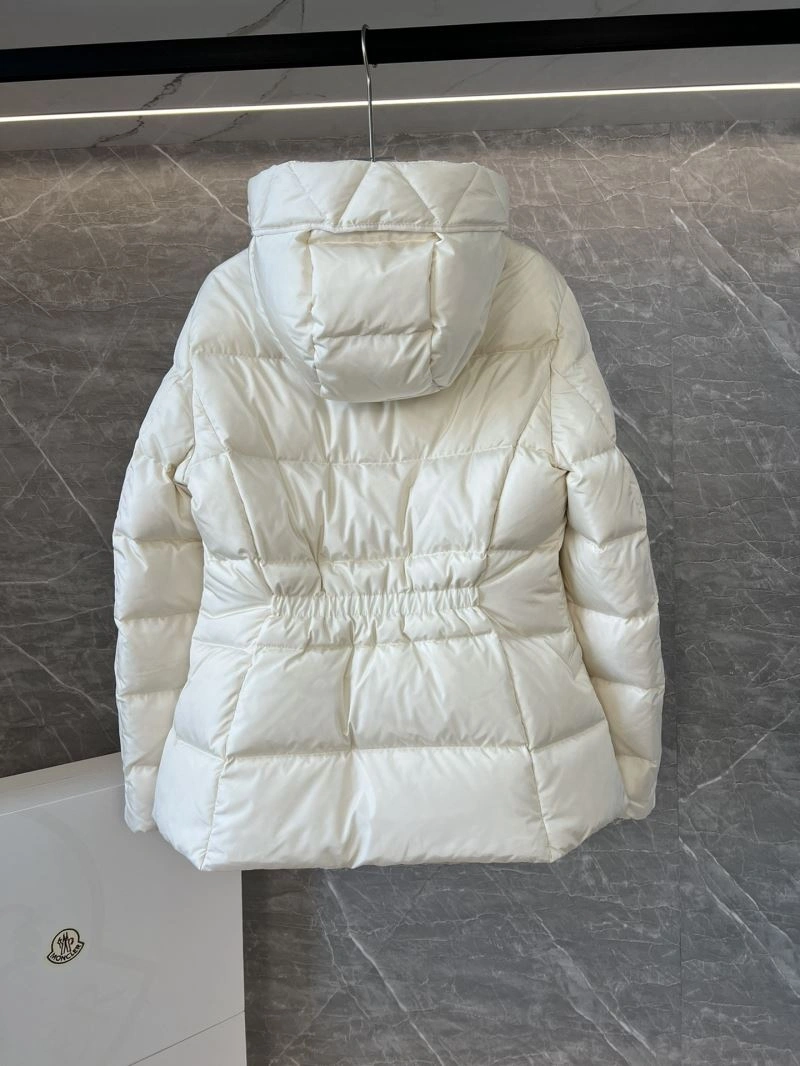 Moncler Down Jackets Durable 144893
