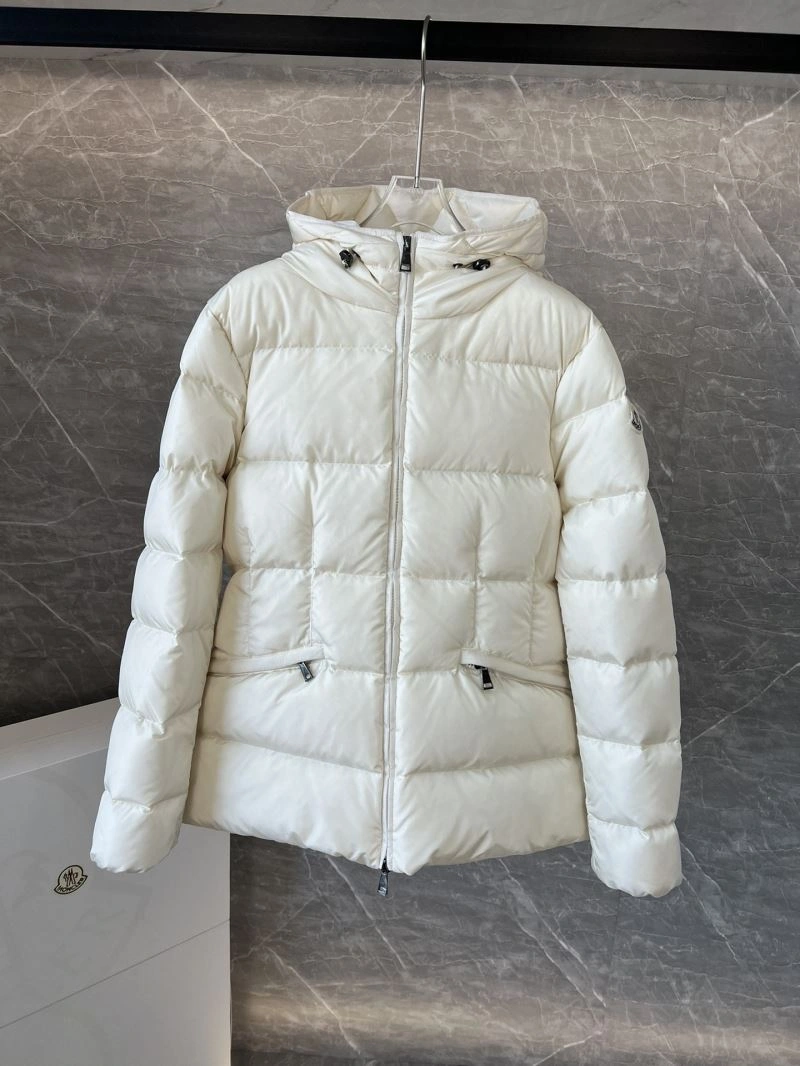 Moncler Down Jackets Durable 144893