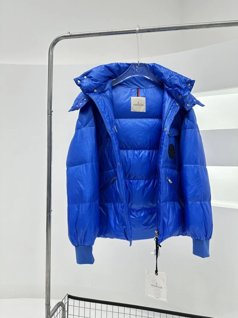 Moncler Down Jackets SmoothTexture 144910