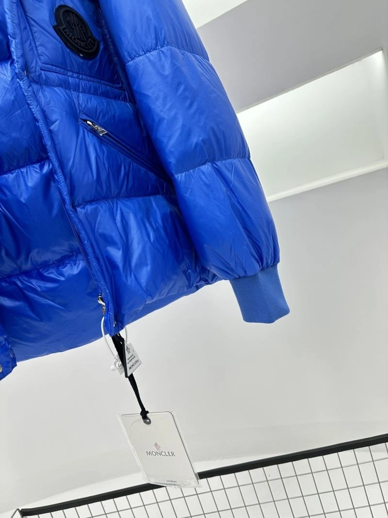 Moncler Down Jackets SmoothTexture 144910