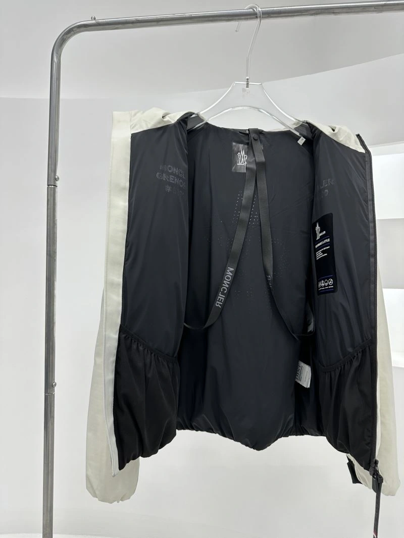 Seasonal Moncler Down Jackets 144907