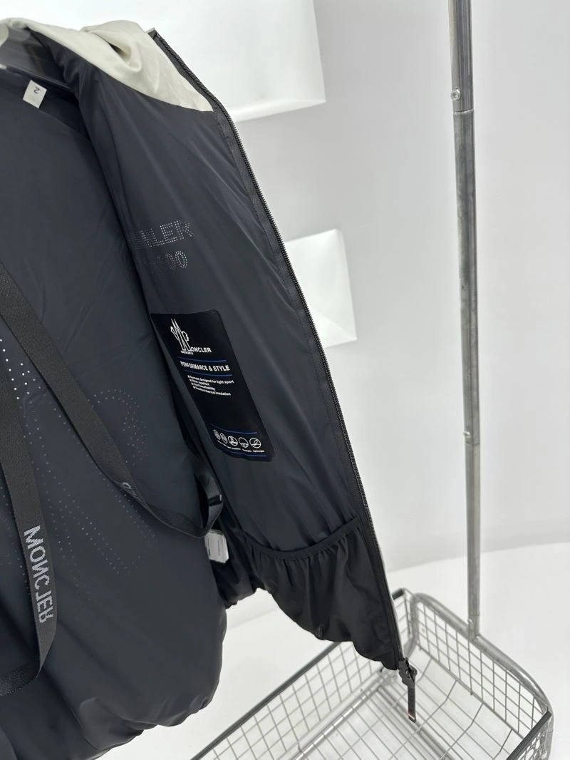 Seasonal Moncler Down Jackets 144907