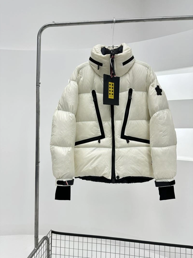 FlexibleFit Moncler Down Jackets 144888