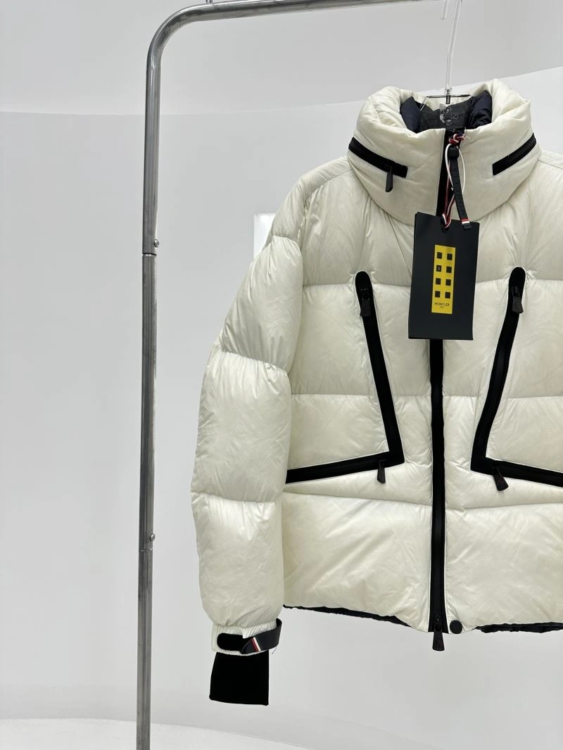 FlexibleFit Moncler Down Jackets 144888