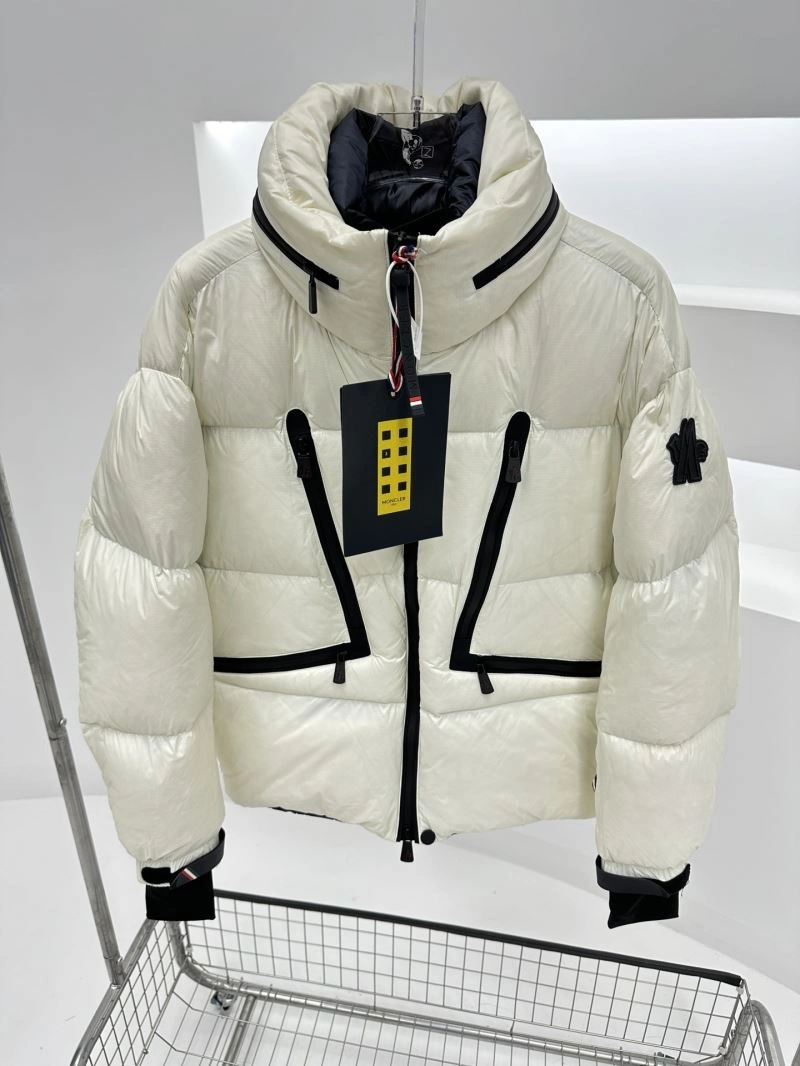FlexibleFit Moncler Down Jackets 144888