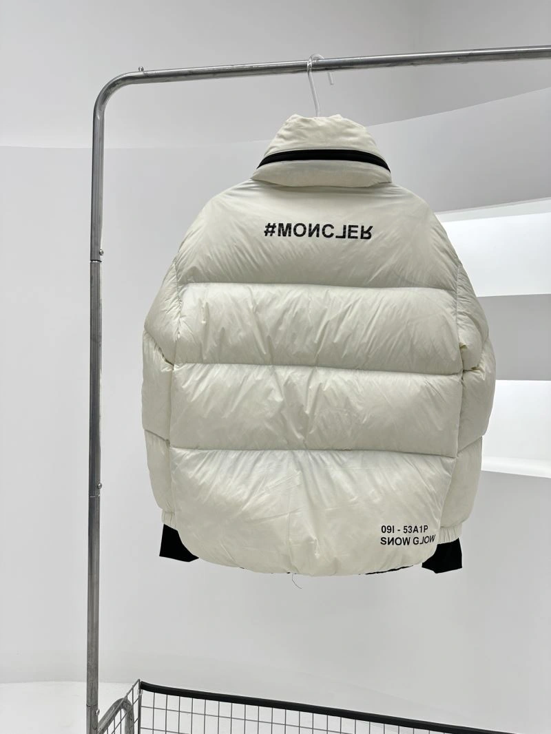 FlexibleFit Moncler Down Jackets 144888
