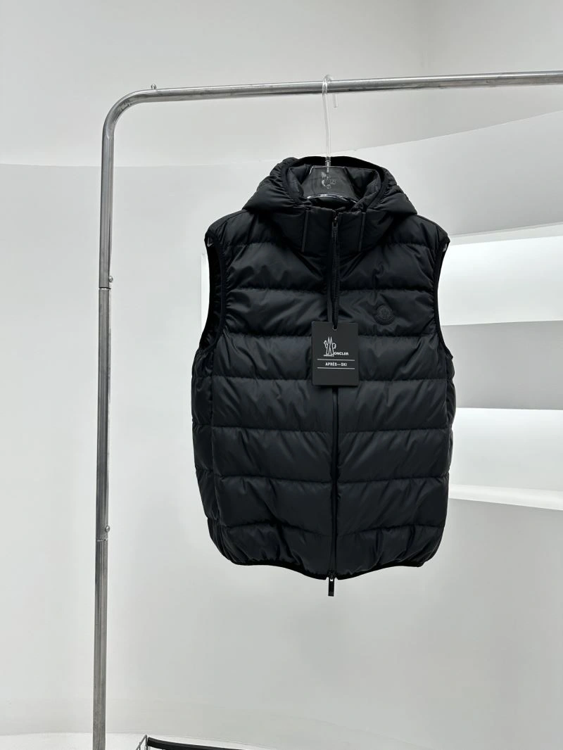 WaterResistant Moncler Down Jackets 144886