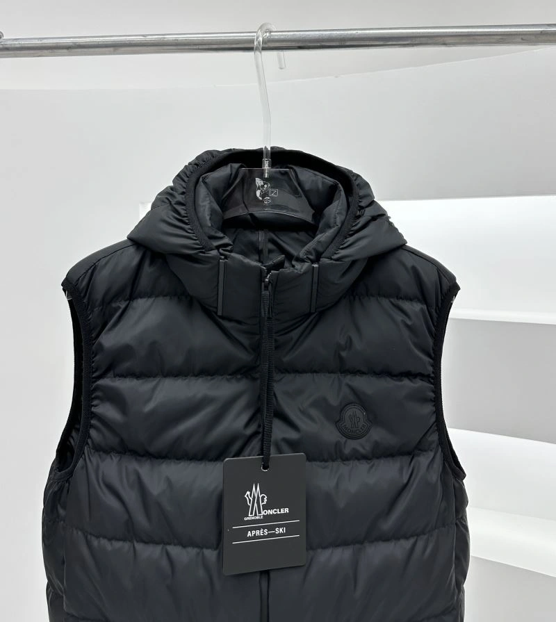 WaterResistant Moncler Down Jackets 144886