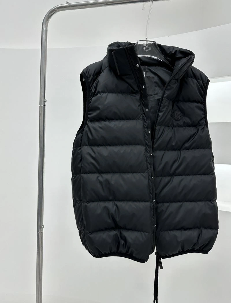 WaterResistant Moncler Down Jackets 144886
