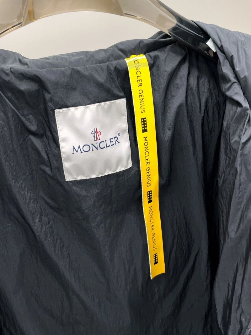 DailyWear Moncler Down Jackets 144882