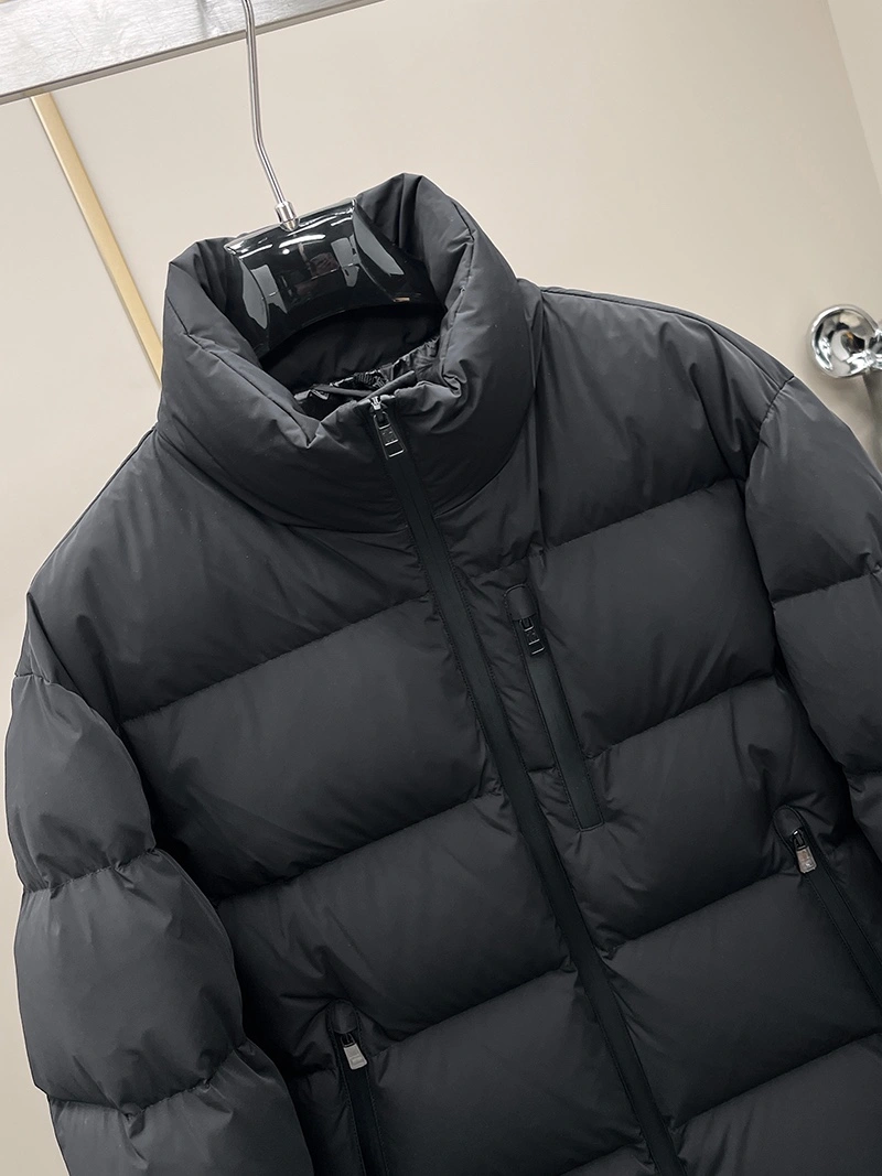 Moncler Down Jackets Sophisticated 144884