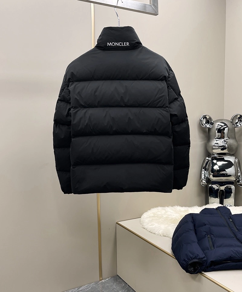 Moncler Down Jackets Sophisticated 144884