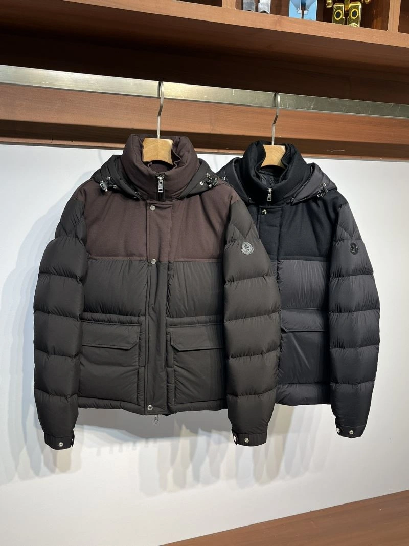 Moncler Down Jackets Sleek 144869