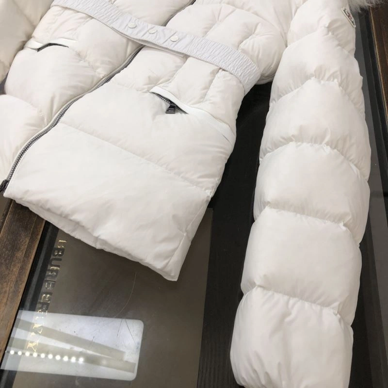 Sporty Moncler Down Jackets 144865