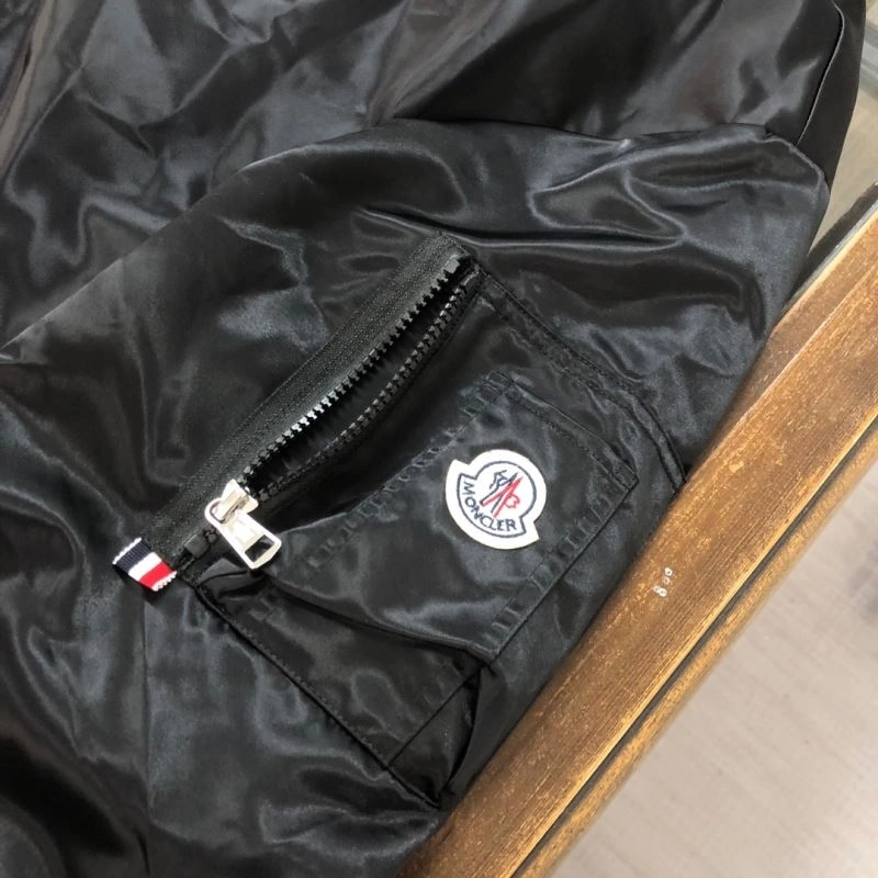 Moncler Down Jackets Comfortable 144861