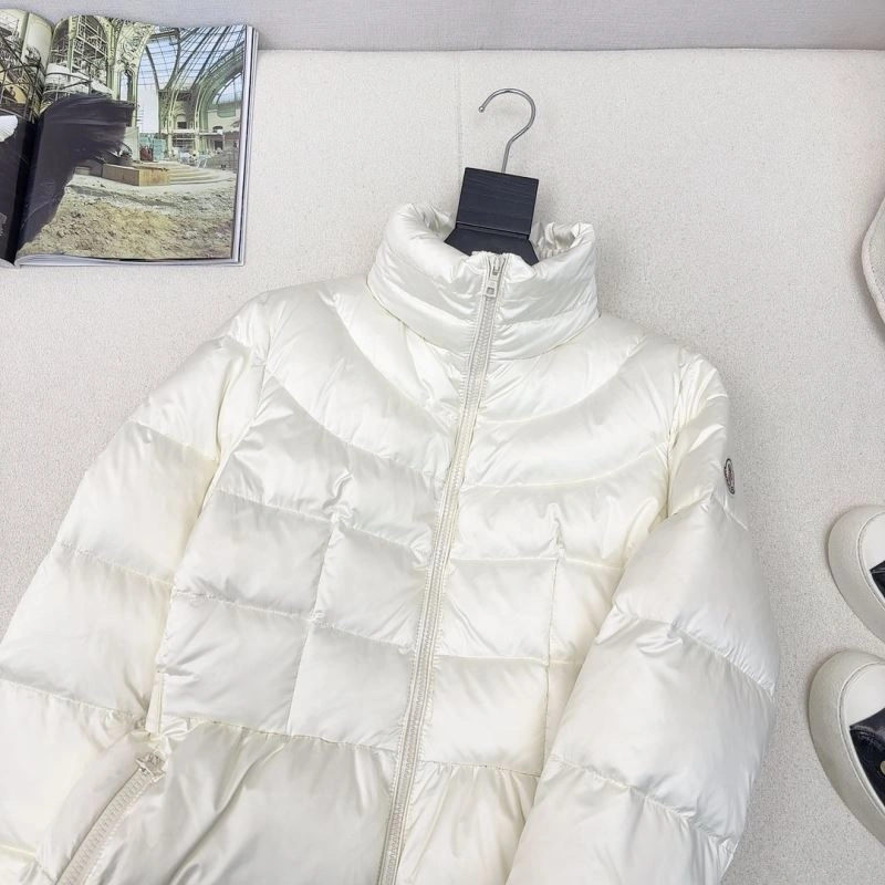 FashionForward Moncler Down Jackets 144859