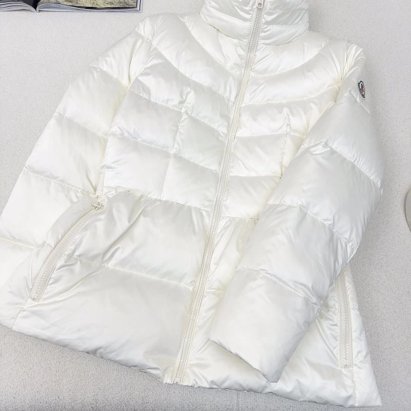 FashionForward Moncler Down Jackets 144859
