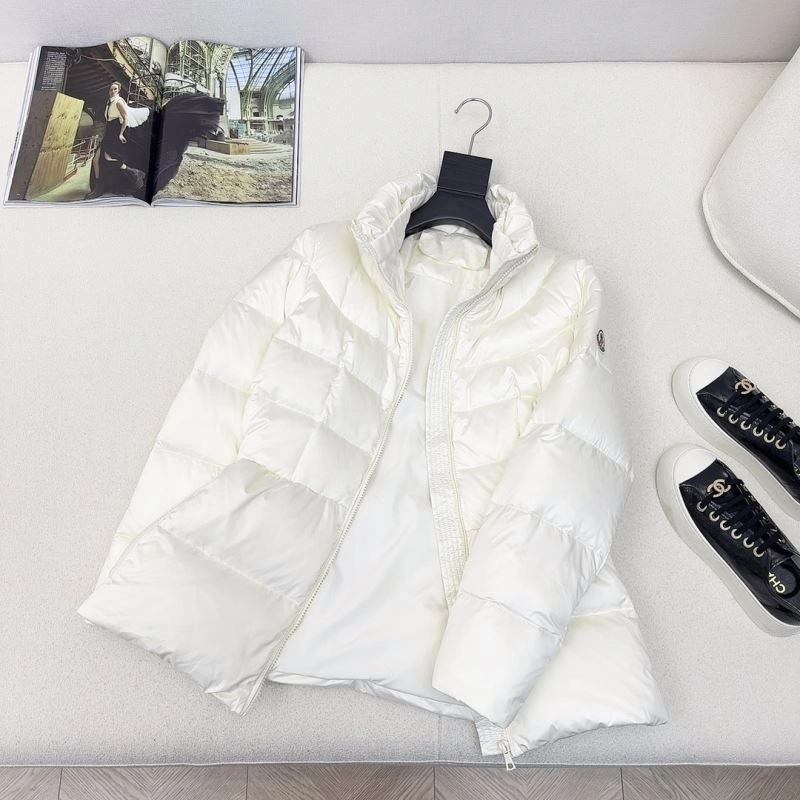 FashionForward Moncler Down Jackets 144859