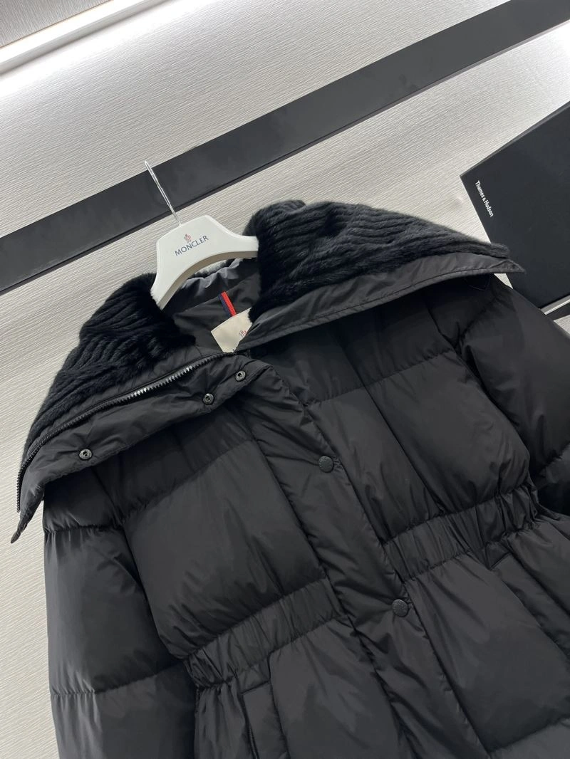 Moncler Down Jackets Minimalist 144875