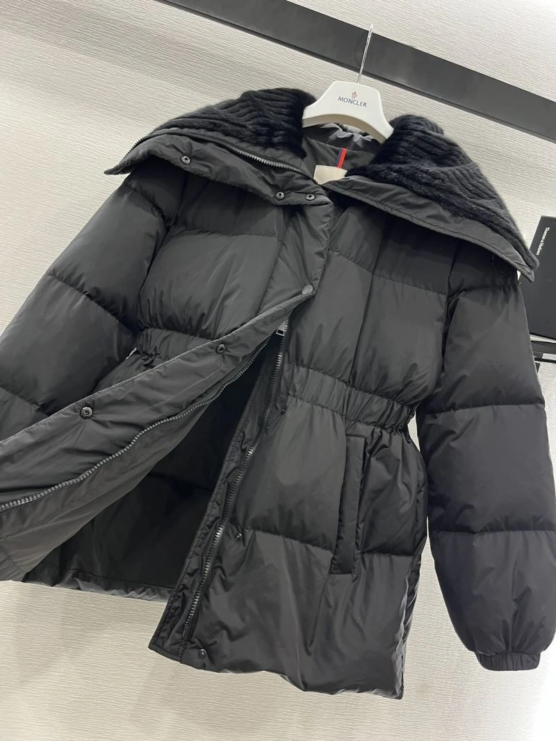 Moncler Down Jackets Minimalist 144875