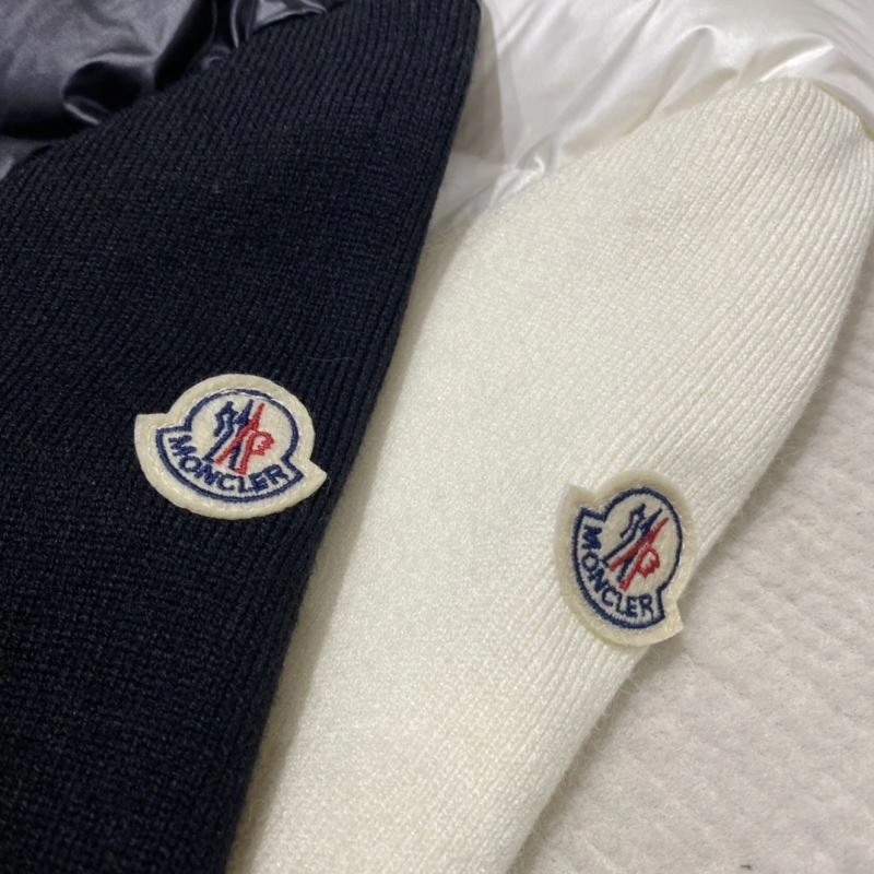 Moncler Down Jackets TravelReady 144880