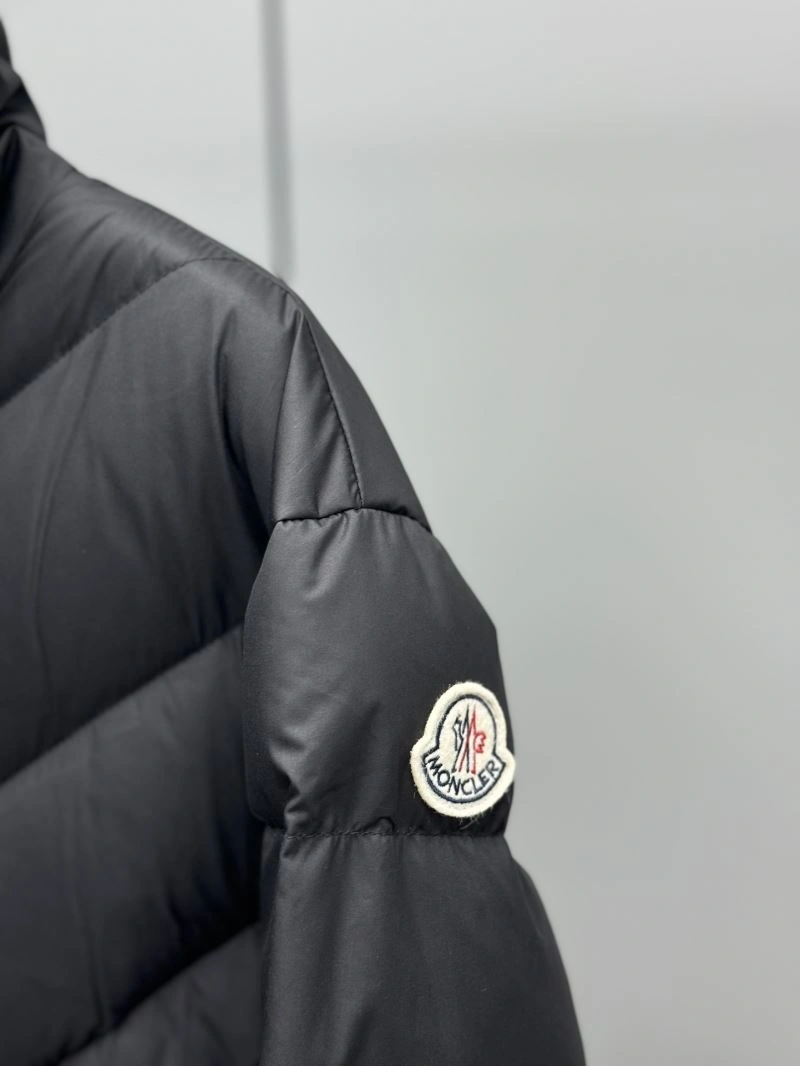 Moncler Down Jackets NewStyle 144849