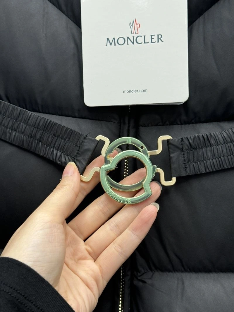 Moncler Down Jackets NewStyle 144849