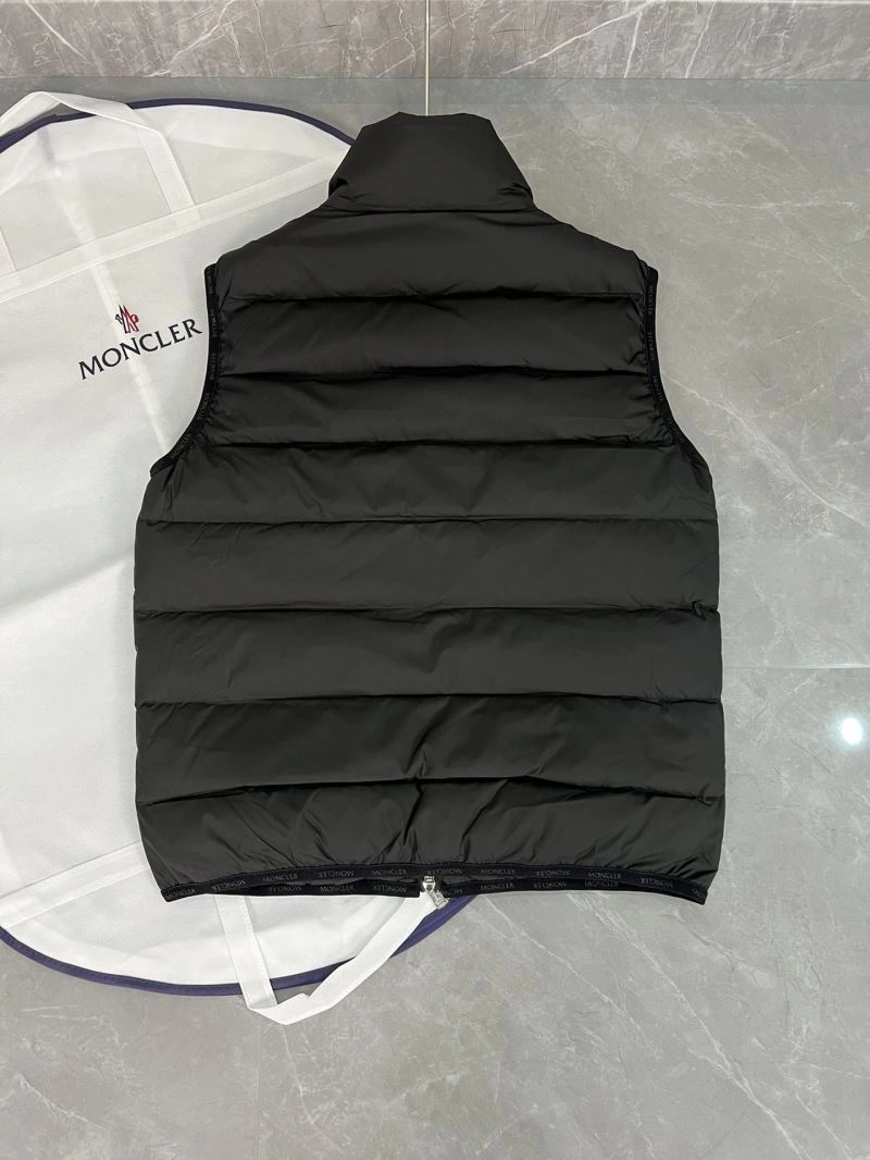 Versatile Moncler Down Jackets 144847