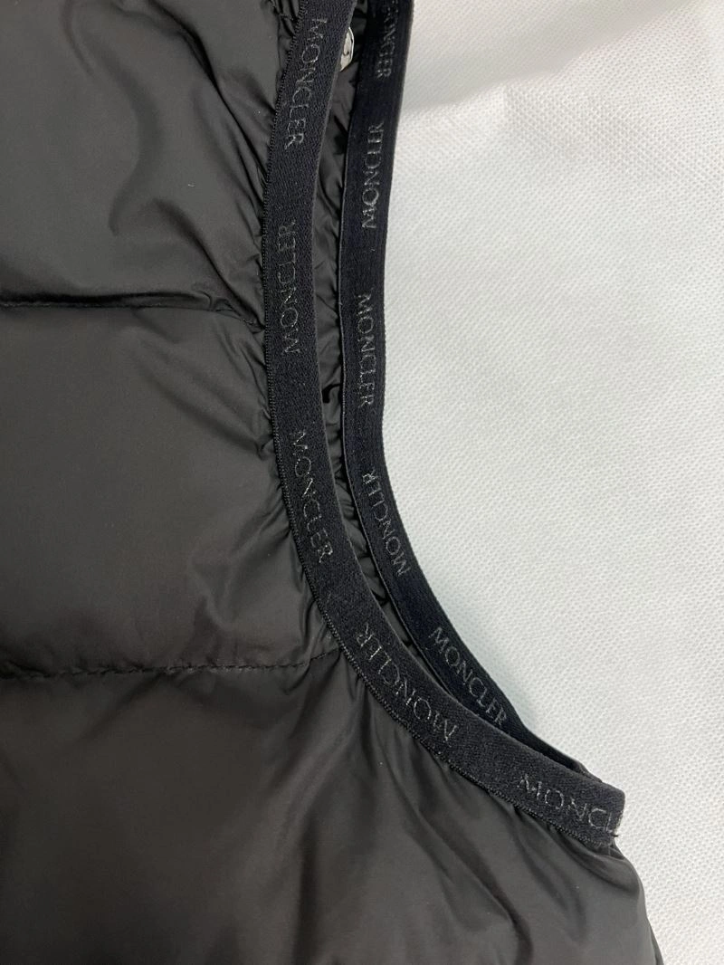 Versatile Moncler Down Jackets 144847