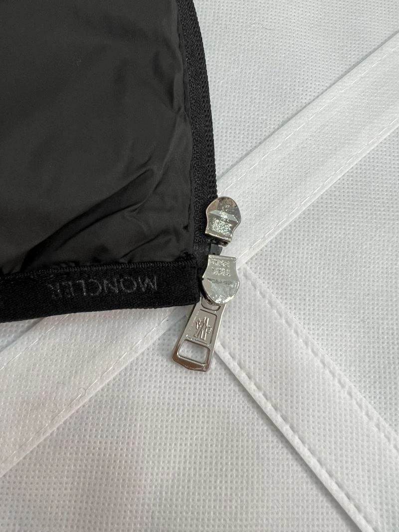 Versatile Moncler Down Jackets 144847