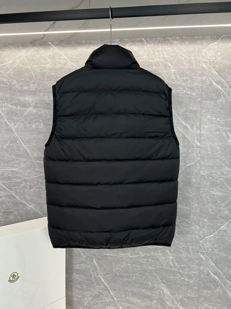 Moncler Down Jackets Practical 144845