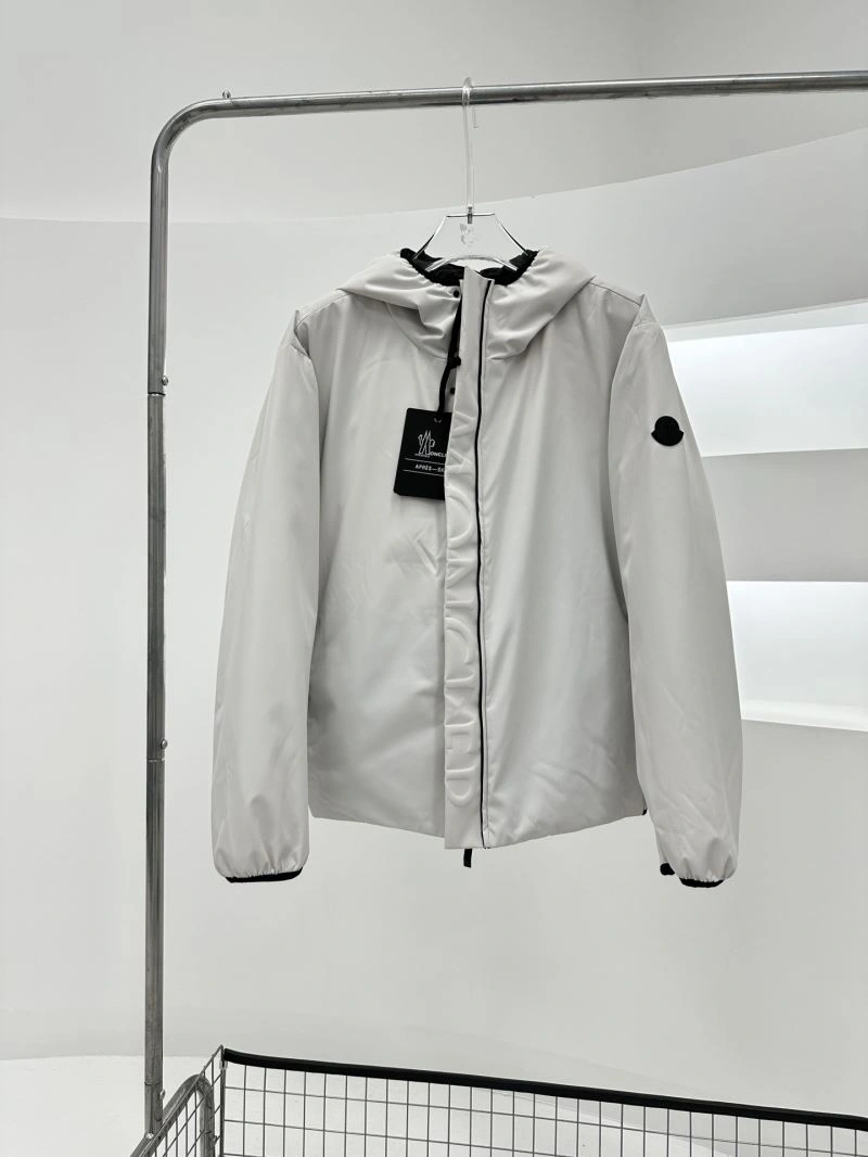 Moncler Down Jackets WeatherProof 144842