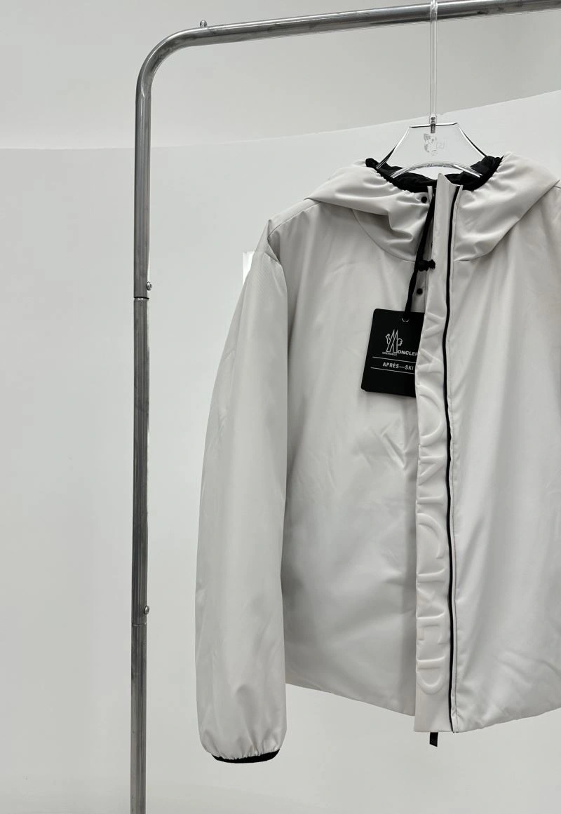 Moncler Down Jackets WeatherProof 144842