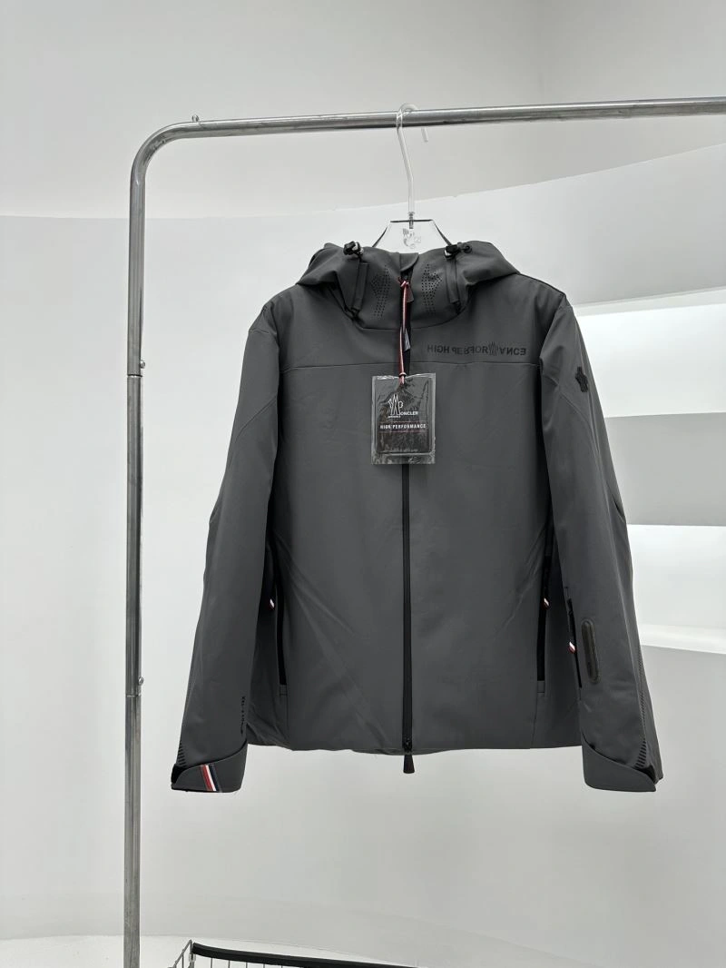 Moncler Down Jackets Functional 144840