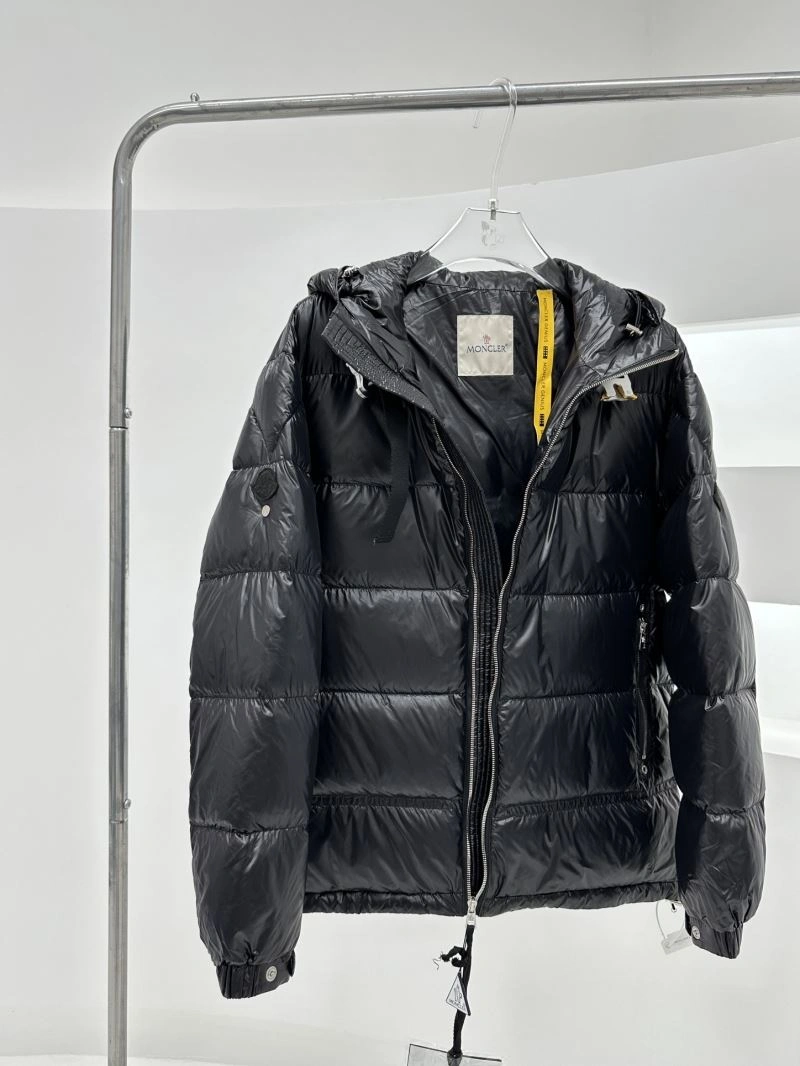 Moncler Down Jackets Sophisticated 144841