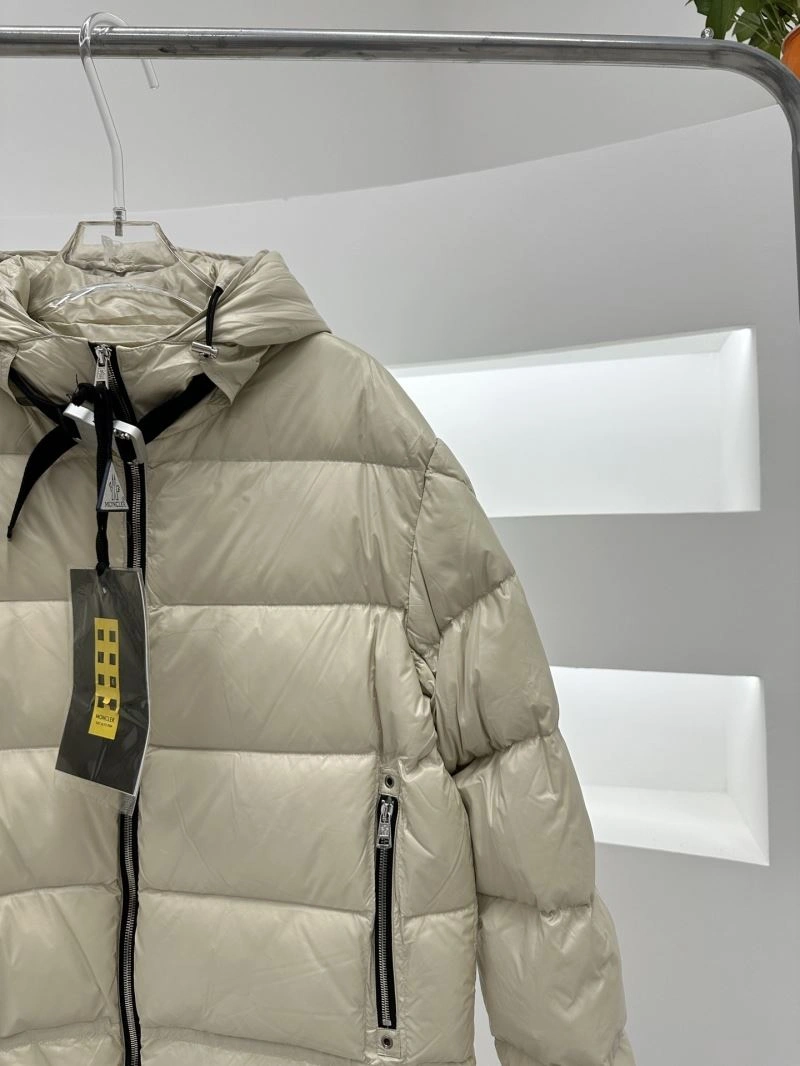 Moncler Down Jackets Sophisticated 144838