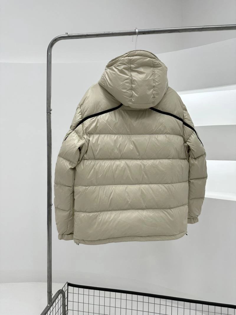 Moncler Down Jackets Sophisticated 144838
