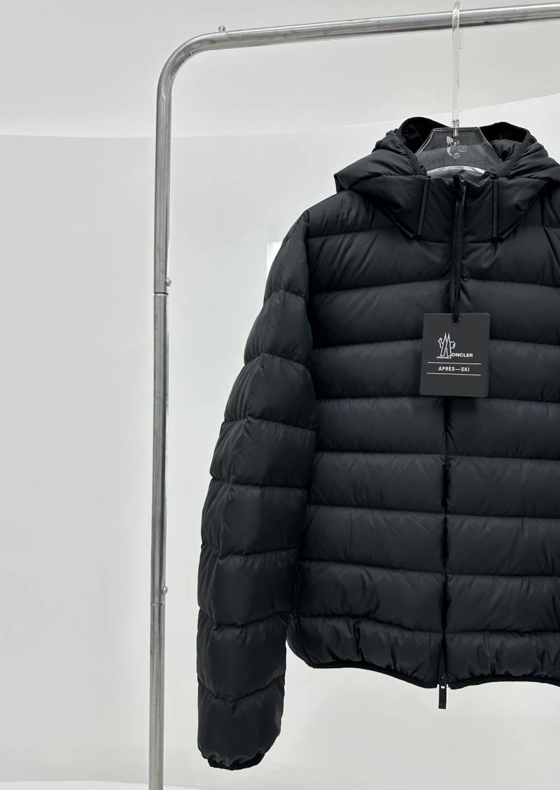 Sophisticated Moncler Down Jackets 144837