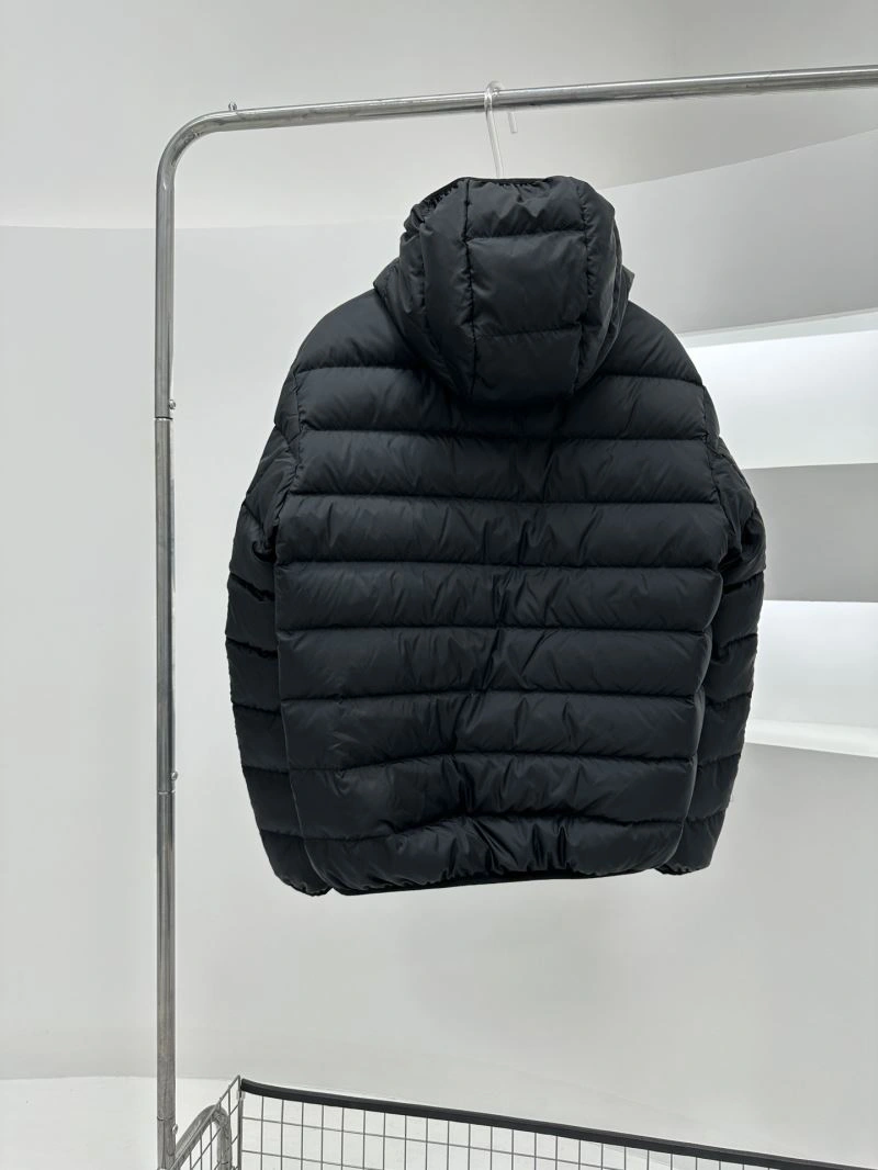 Sophisticated Moncler Down Jackets 144837