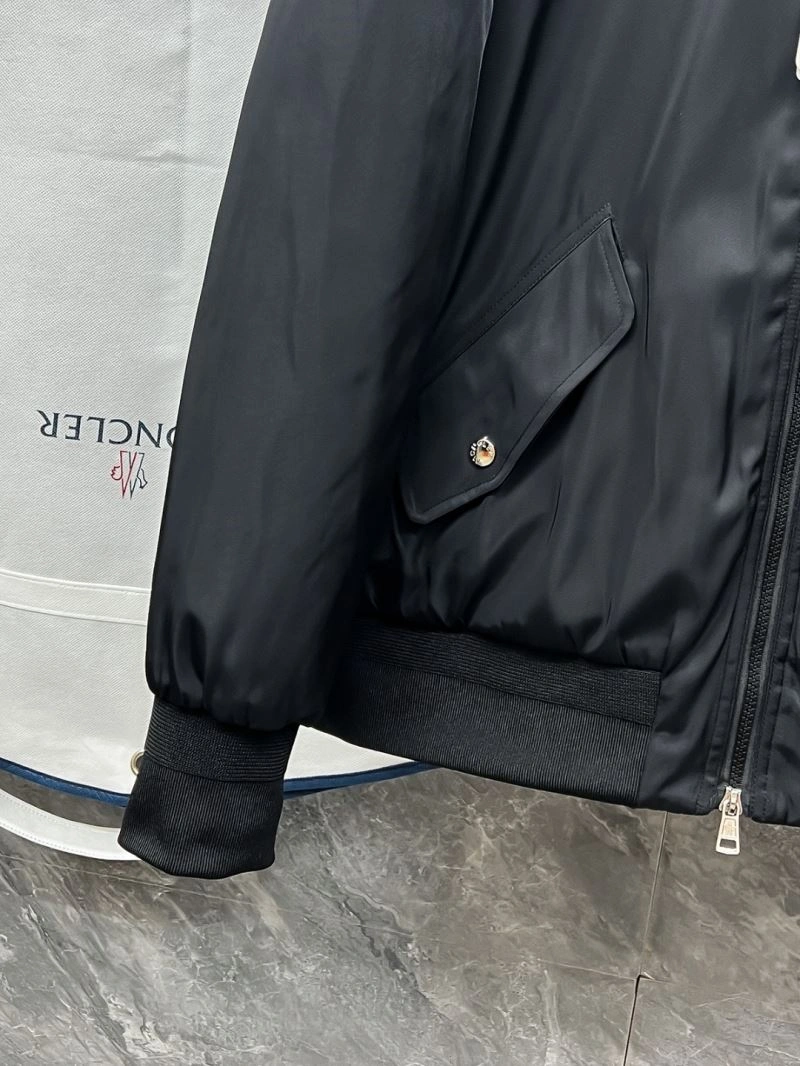 Moncler Down Jackets Durable 144816