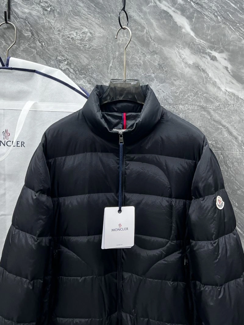GoodFit Moncler Down Jackets 144821