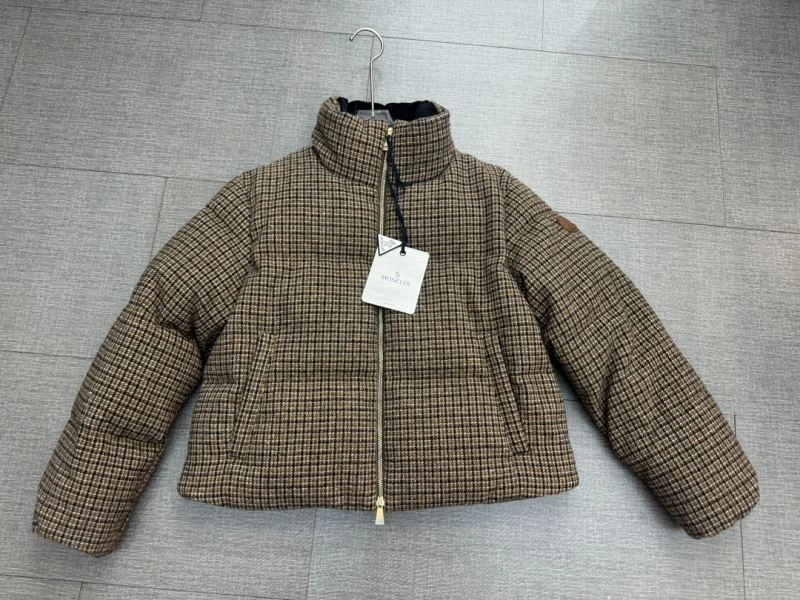 Stylish Moncler Down Jackets 144825