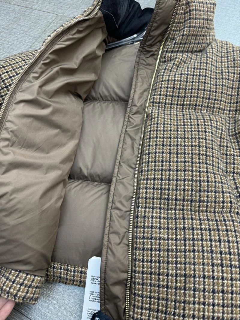 Stylish Moncler Down Jackets 144825