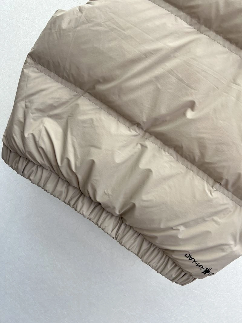 Moncler Down Jackets Soft 144809