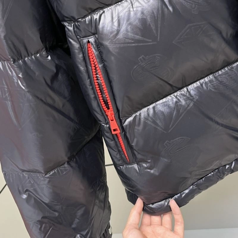 Moncler Down Jackets UrbanChic 144834