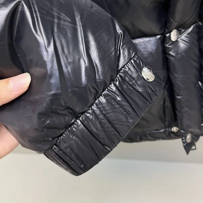 Moncler Down Jackets UrbanChic 144834